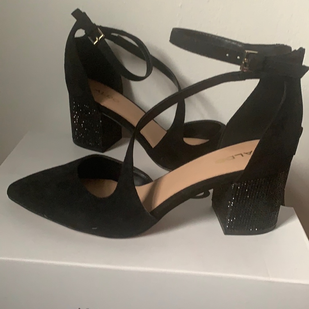 black dressy block heeled shoes